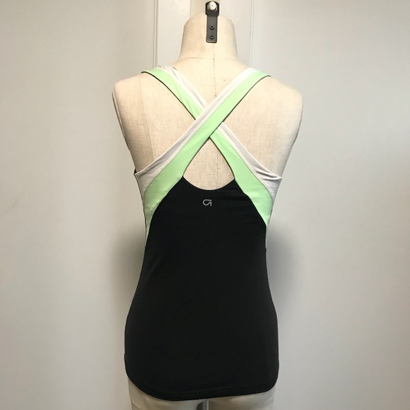 GapFit Active Tank - Picture 2 of 5